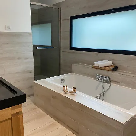 Vila Di Aurelia 19 Personnes Piscine Jacuzzi Hammam *